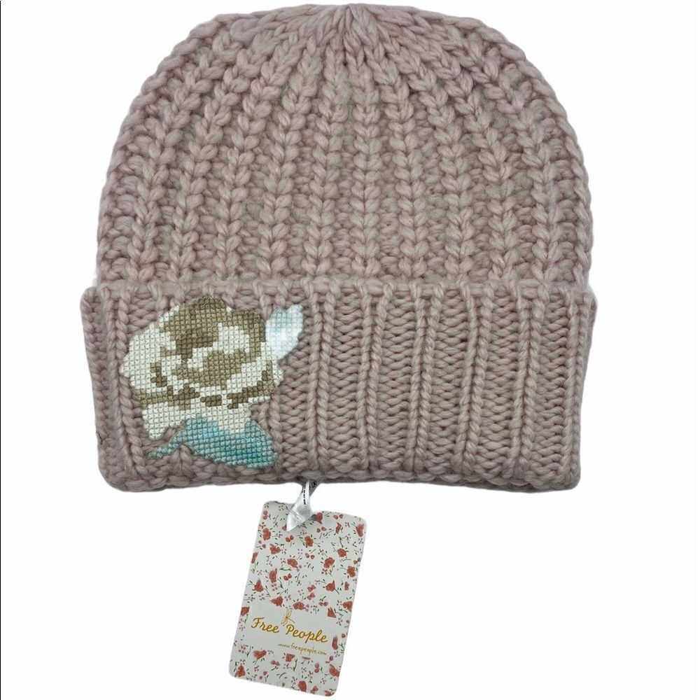 Free People everything rosy beanie‎